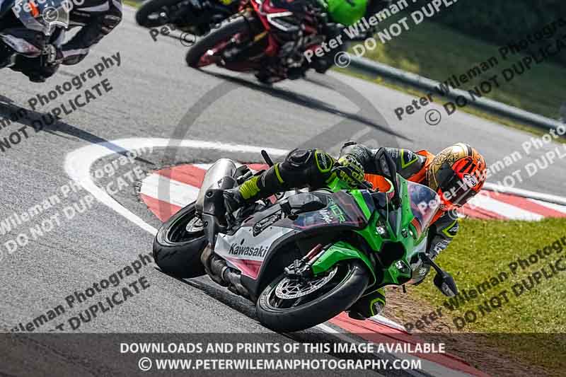 donington no limits trackday;donington park photographs;donington trackday photographs;no limits trackdays;peter wileman photography;trackday digital images;trackday photos